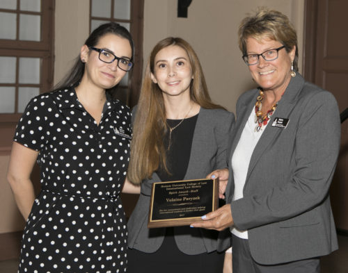 (L-R): Tatiana Henao, Natalia C. Reyna Forero and Velaine Paryzek.