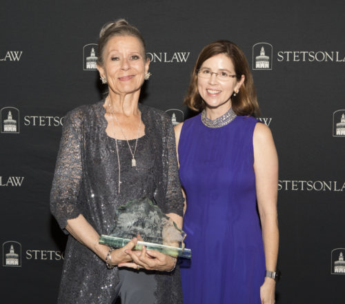 (L-R): Professor Rebecca Morgan J.D. '80 with Interim Dean Kristen Adams.