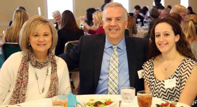 Pictured (l to r): Lee Alexander, Steve Alexander '85, Stetson trustee, and Sarah ?