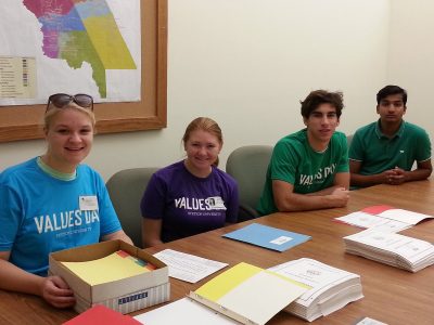 Stetson students volunteer at Futures Foundation