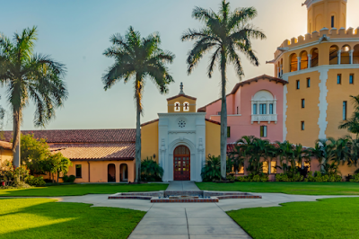 Exterior of Stetson College of Law