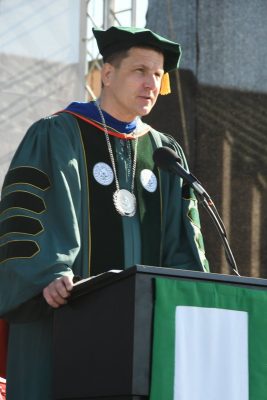 President Roellke speaks at 2021 Commencement