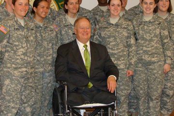 Max Cleland poses with Stetson ROTC students