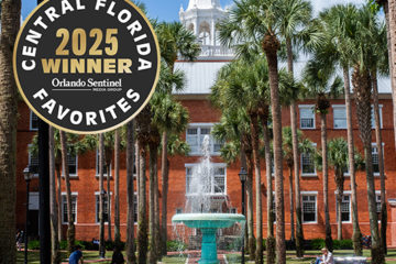 Pretty scenic shot on campus with accolade badge for Gold Winner: Central Florida Favorite College