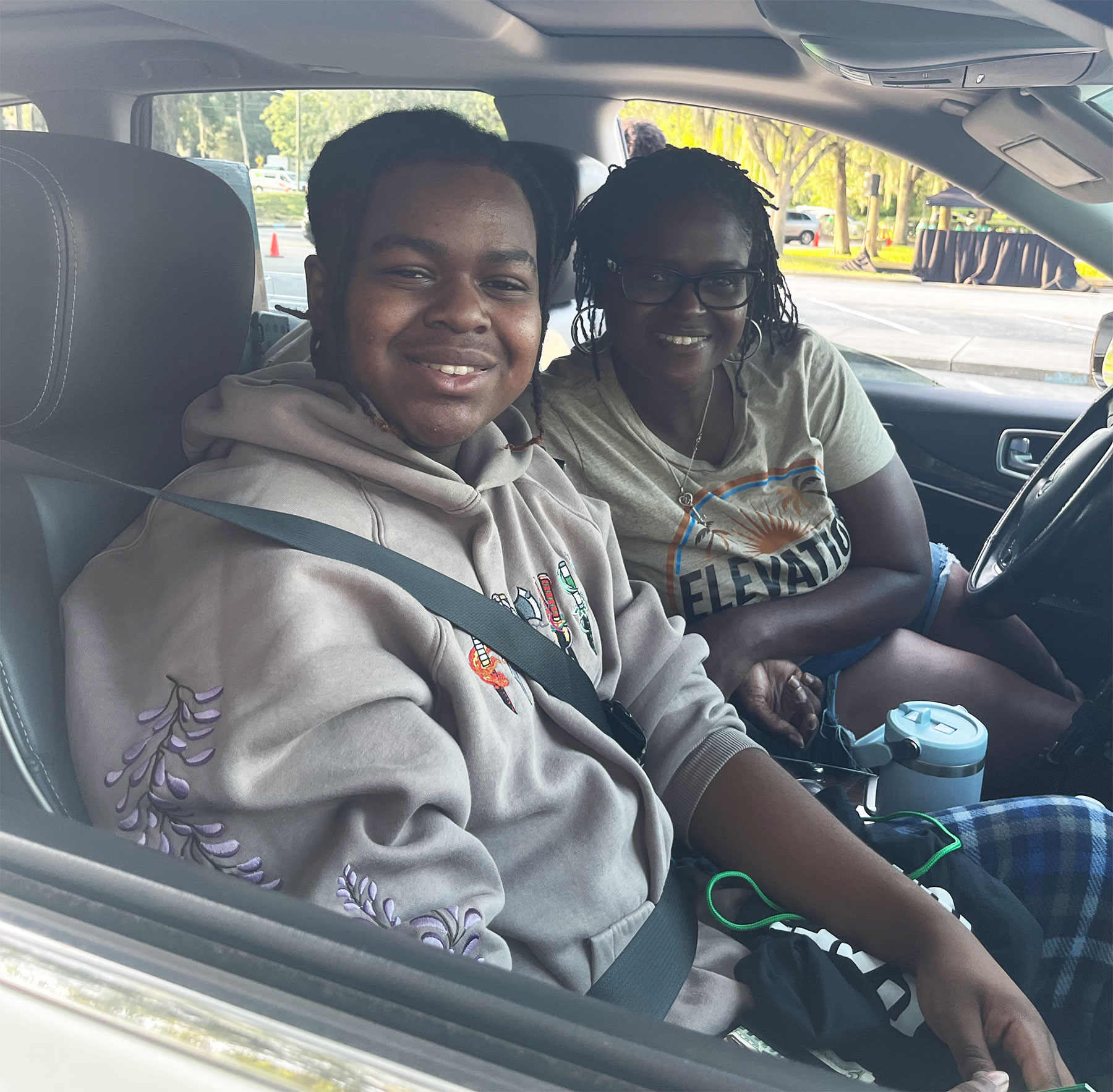 Nate Johnson and his mother on Stetson's move-in day
