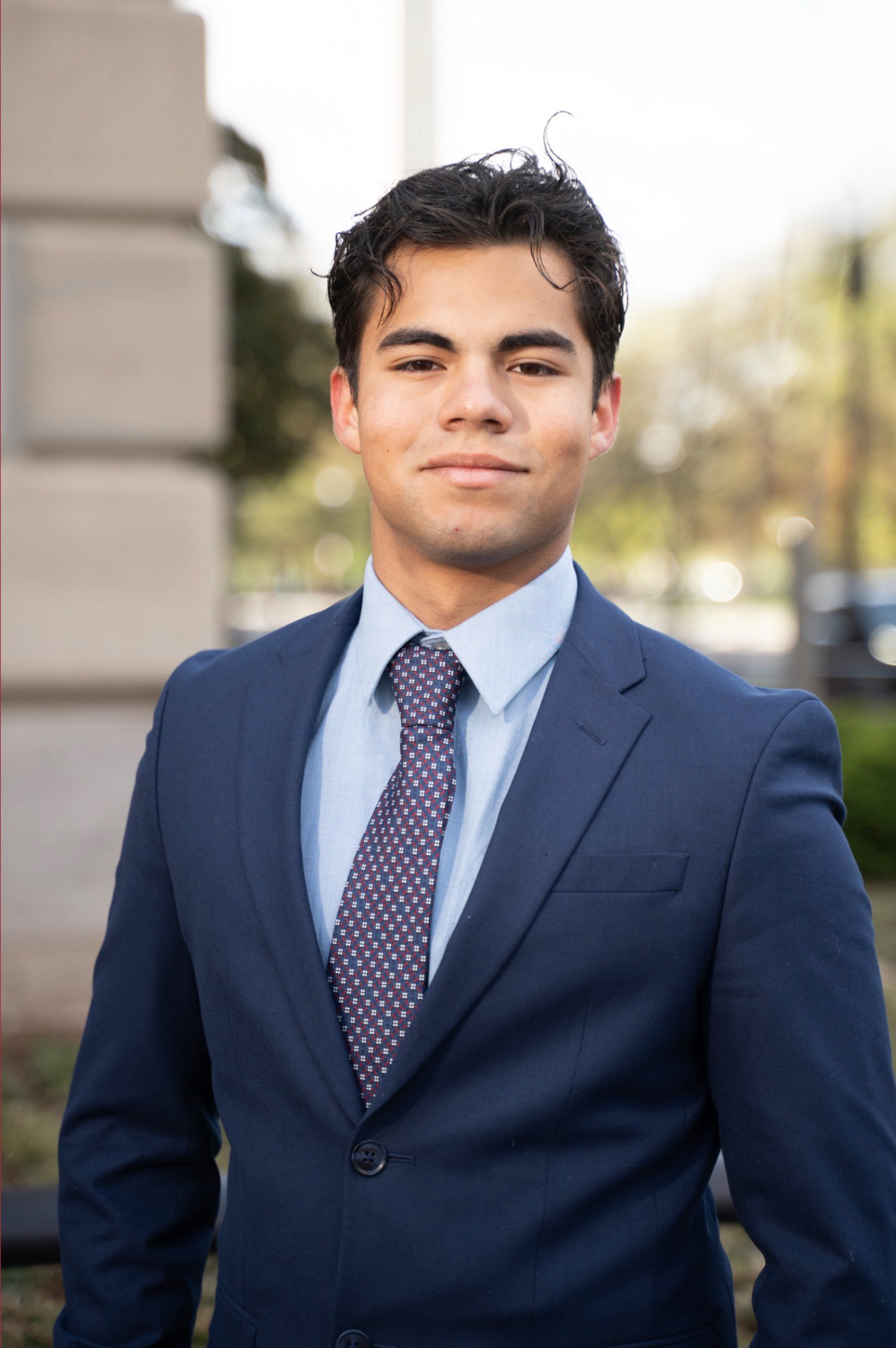 Headshot of Luis Latozefsky, first-year Bonner scholar at Stetson University