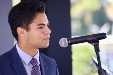 Stetson student Luis Latozefsky giving a speech