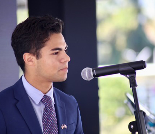 Stetson student Luis Latozefsky giving a speech