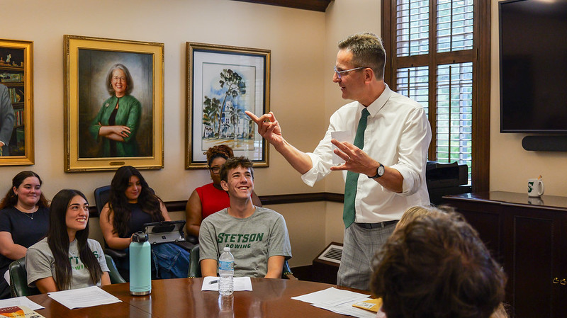 Stetson President Roellke teaching Presidential Fellows